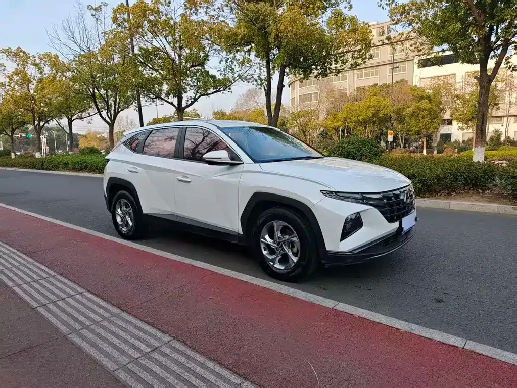 Hyundai Tucson — фото 7