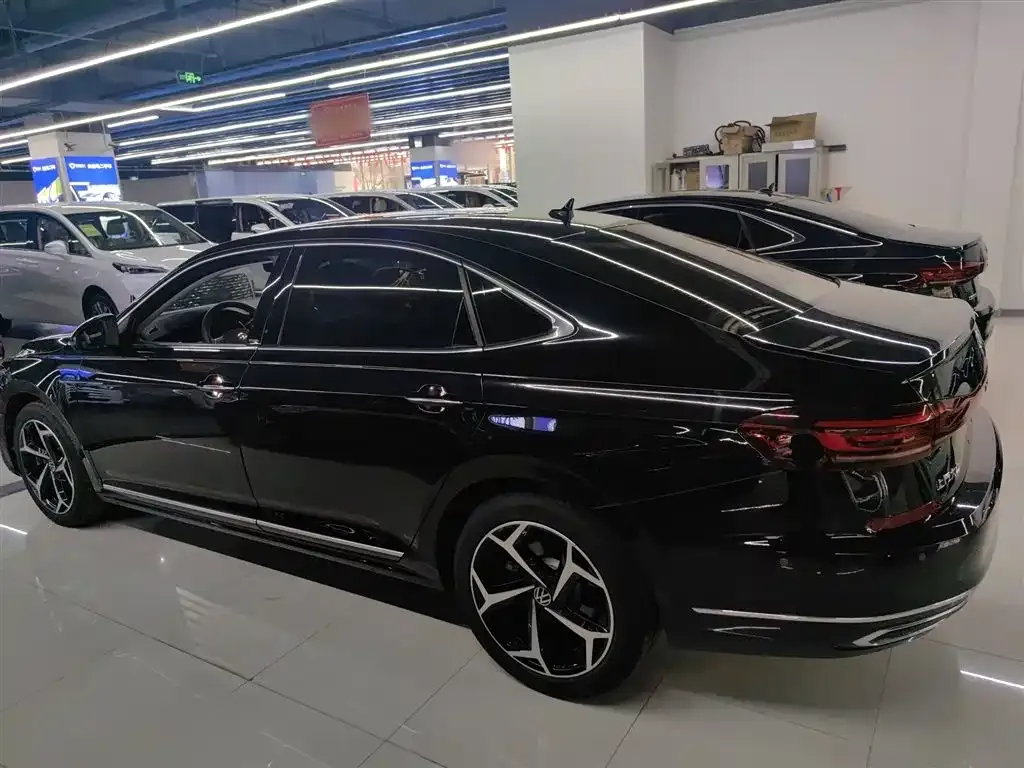 Volkswagen Passat — фото 3