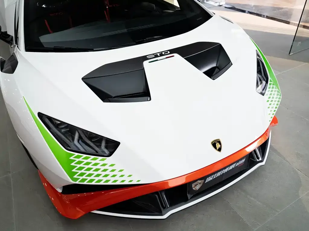 Lamborghini Huracan — фото 10