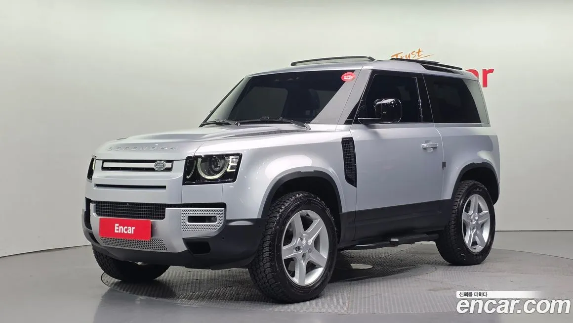 Land Rover Defender — фото 1