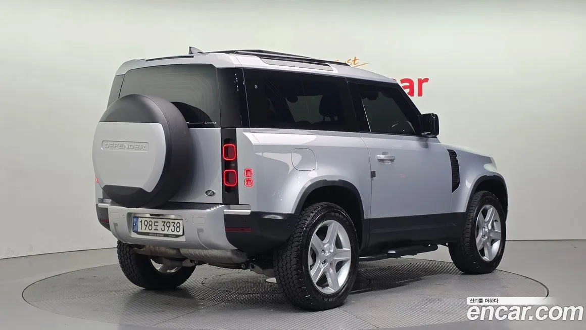 Land Rover Defender — фото 2
