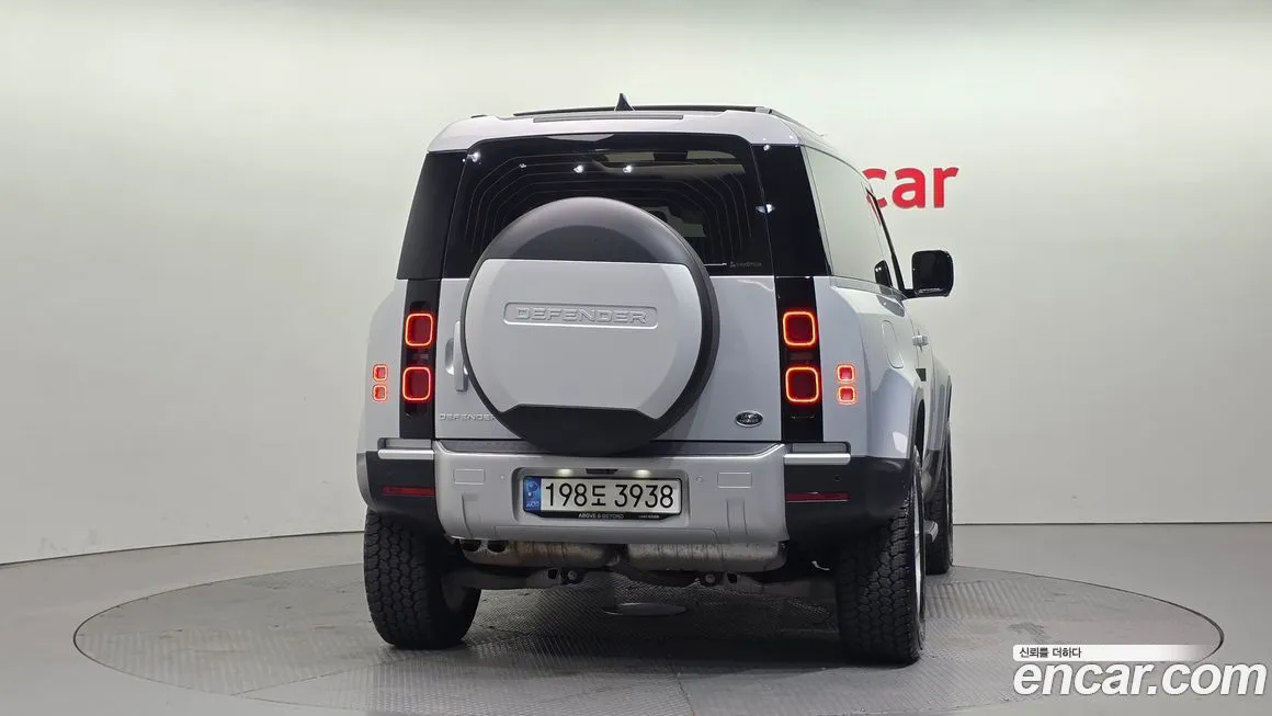 Land Rover Defender — фото 4
