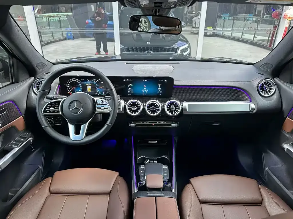 Mercedes-Benz GLB — фото 6