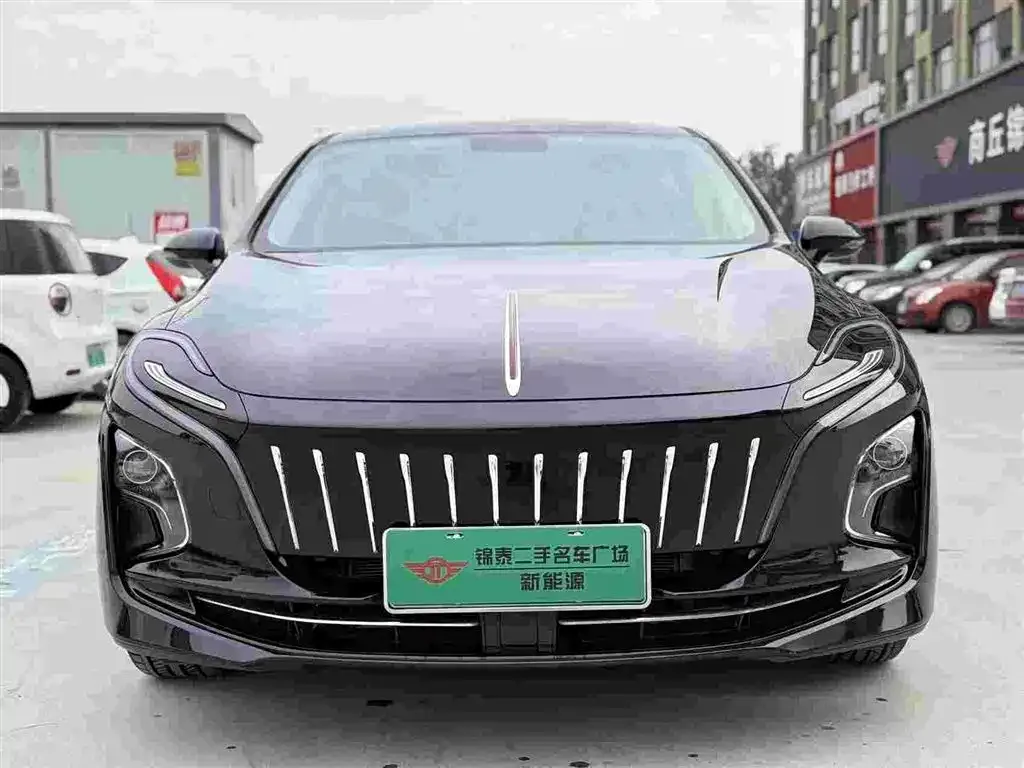 Hongqi E-QM5 — фото 2