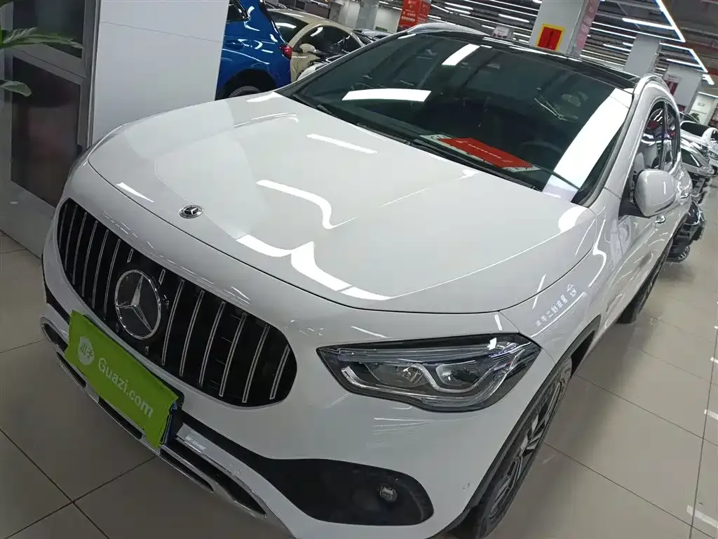 Mercedes-Benz GLA — фото 1