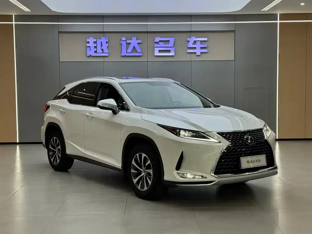 Lexus RX — фото 8