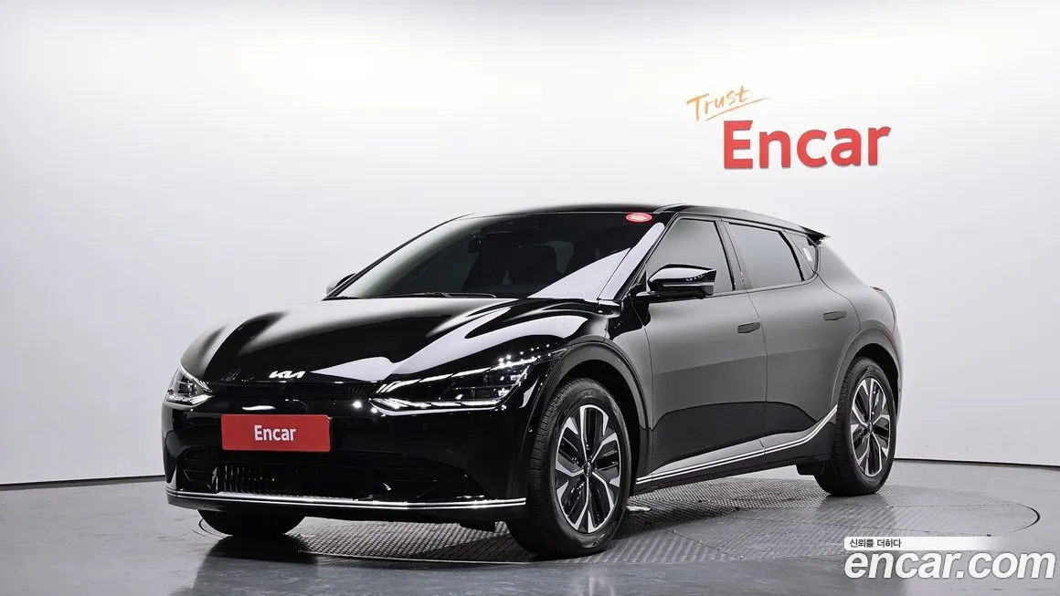 Kia EV6 — фото 1