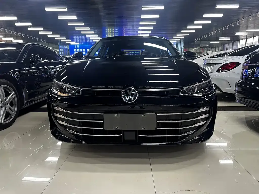 Volkswagen Passat — фото 3