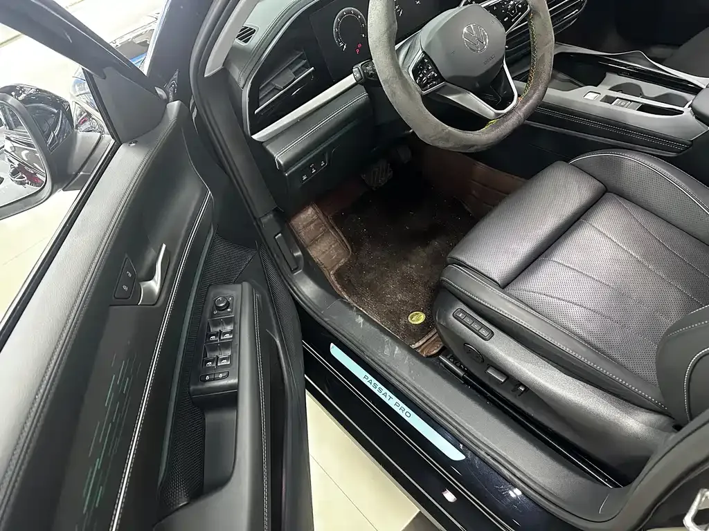 Volkswagen Passat — фото 6