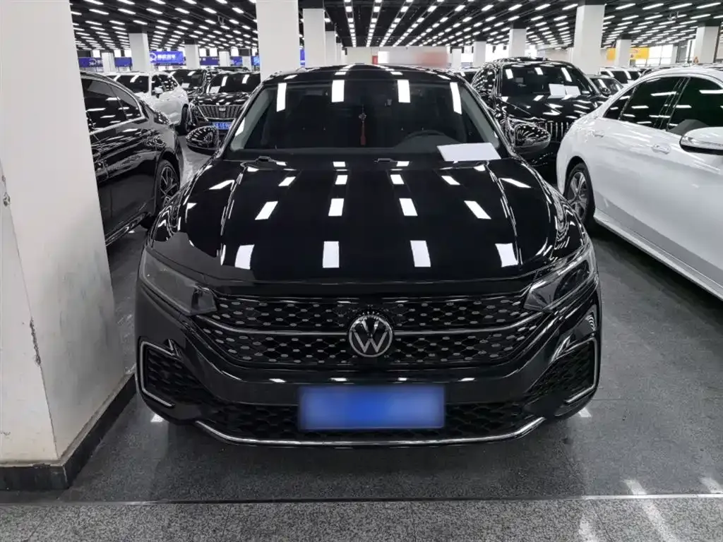 Volkswagen Passat — фото 9