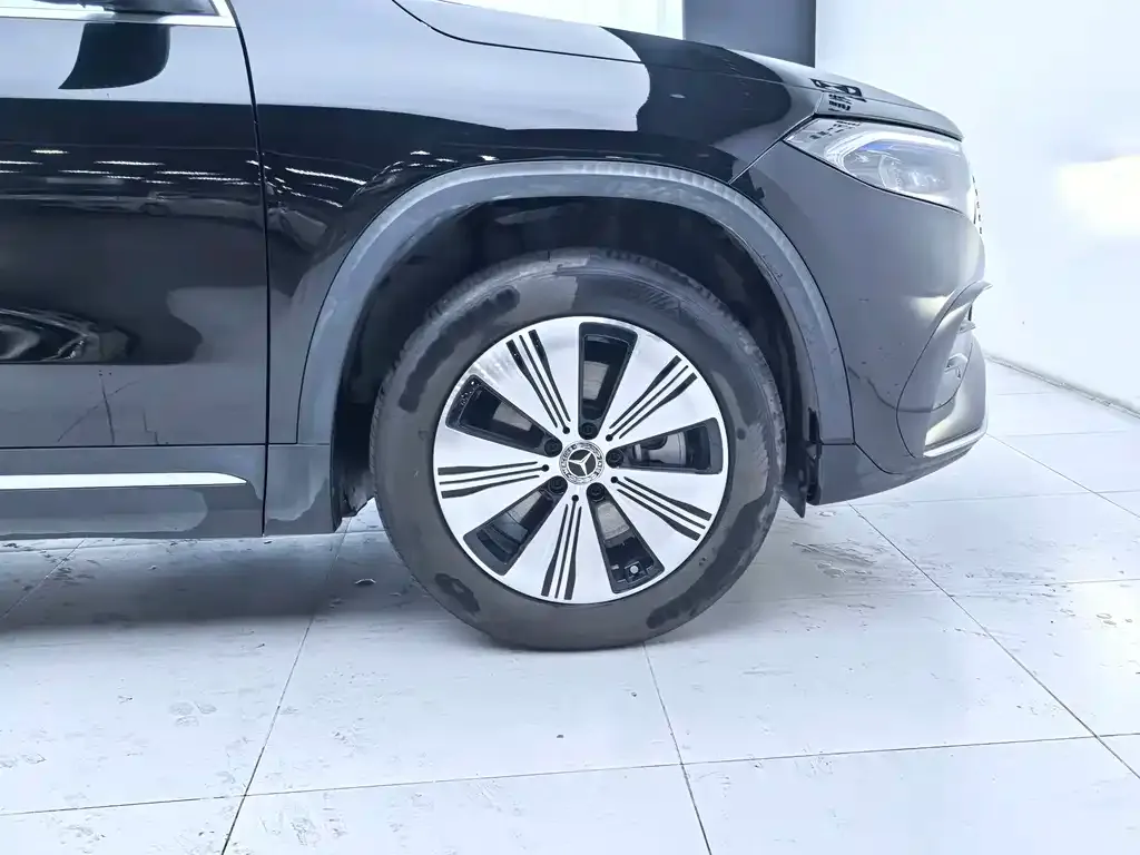 Mercedes-Benz EQA — фото 10