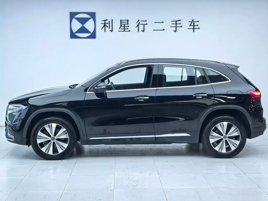 Mercedes-Benz EQA — фото 2