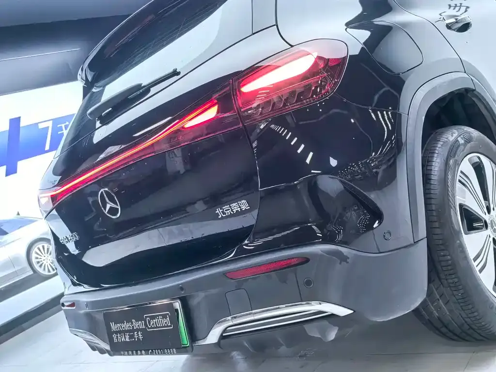 Mercedes-Benz EQA — фото 9