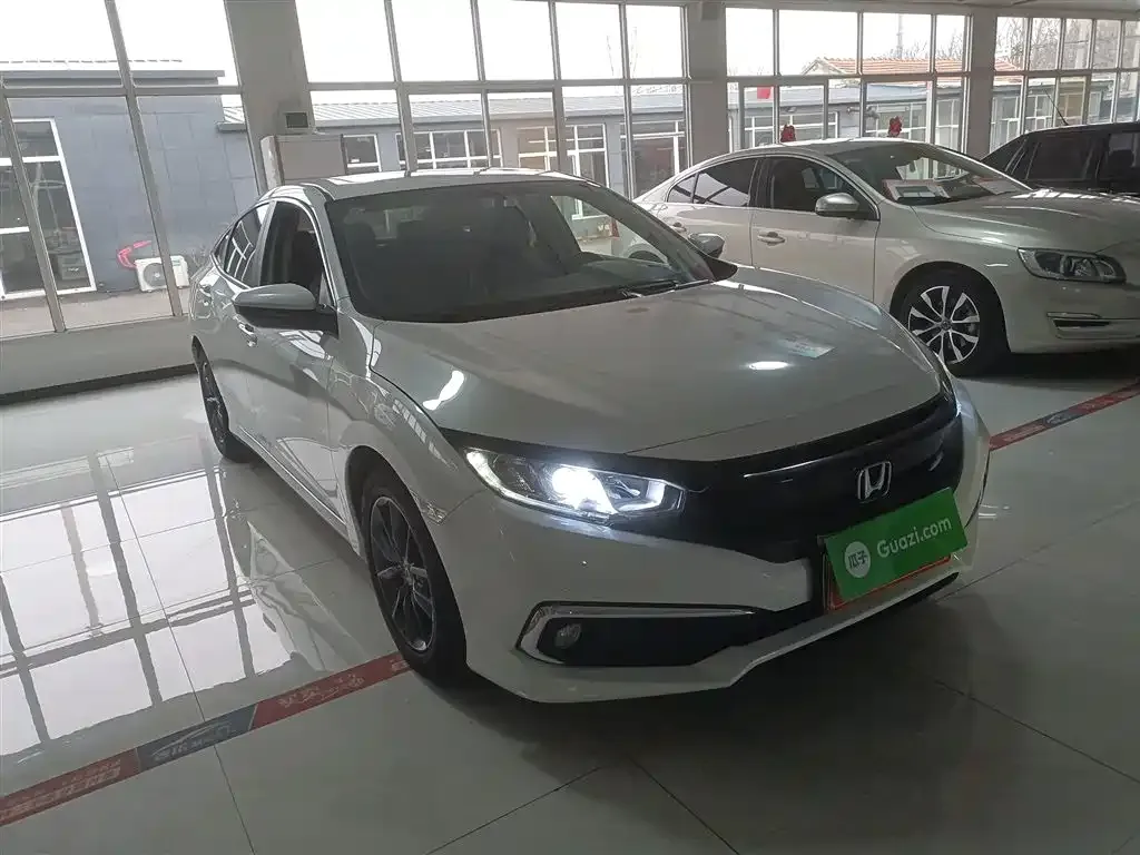 Honda Civic — фото 3