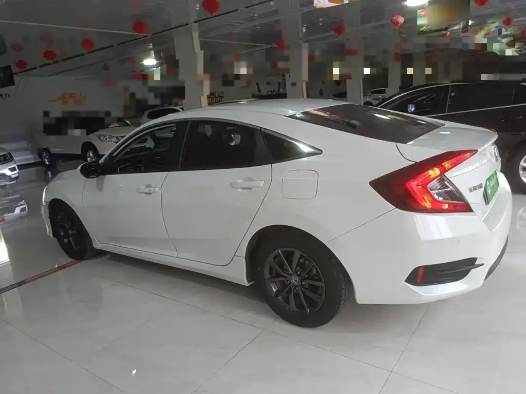 Honda Civic — фото 4