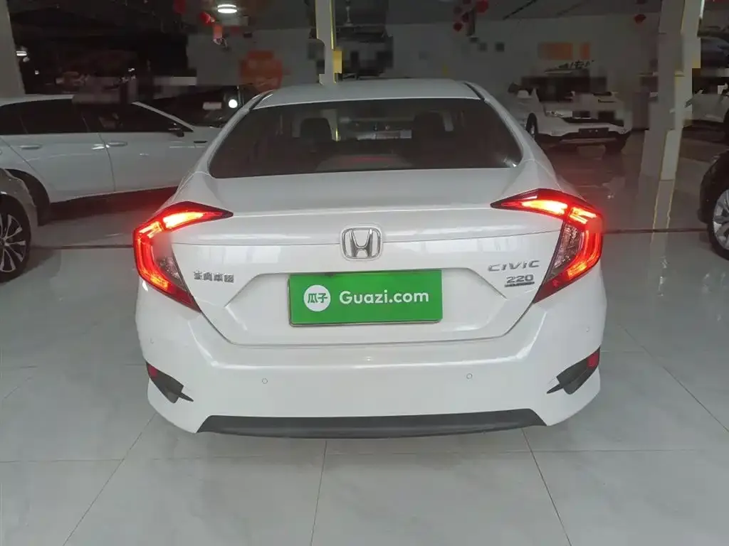 Honda Civic — фото 10