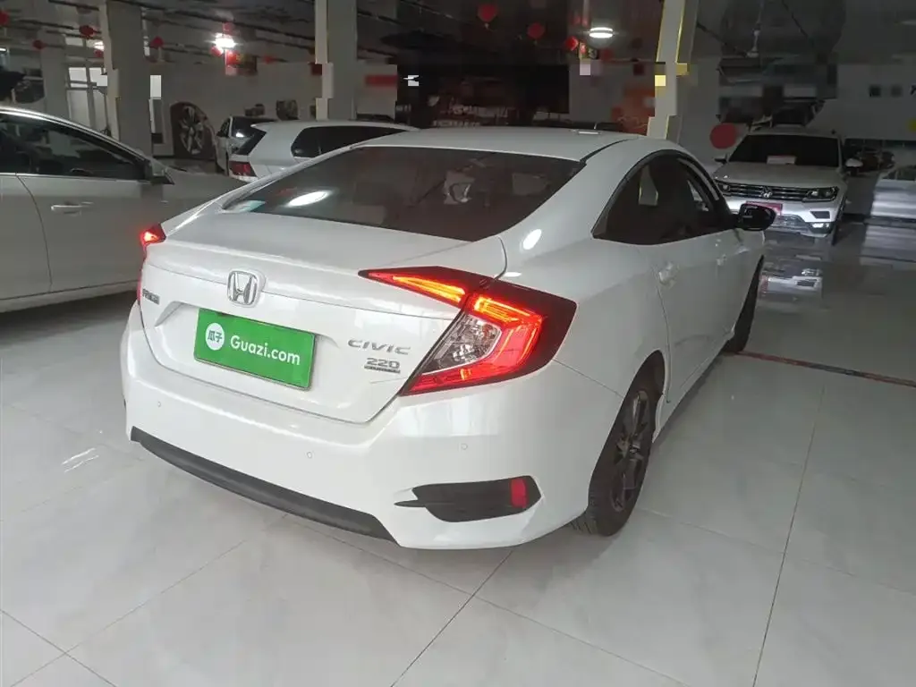Honda Civic — фото 7