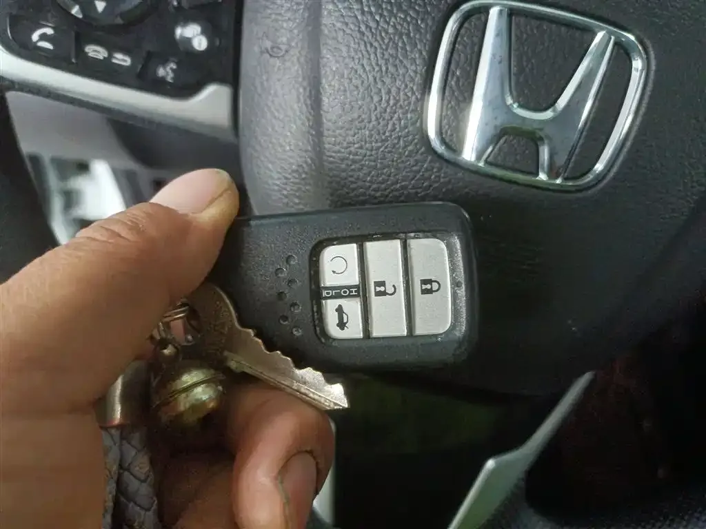 Honda Civic — фото 8