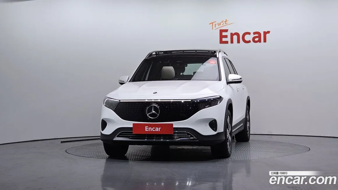 Mercedes-Benz EQB — фото 2