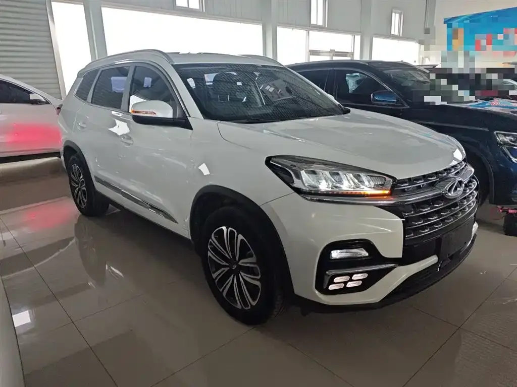 Chery Tiggo 8 — фото 9