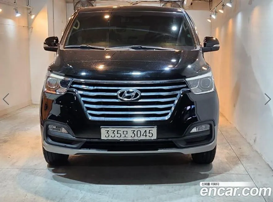 Hyundai Starex — фото 2