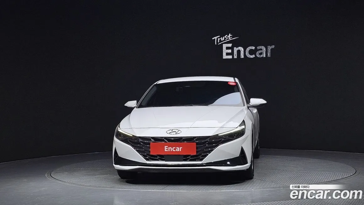 Hyundai AVANTE — фото 3