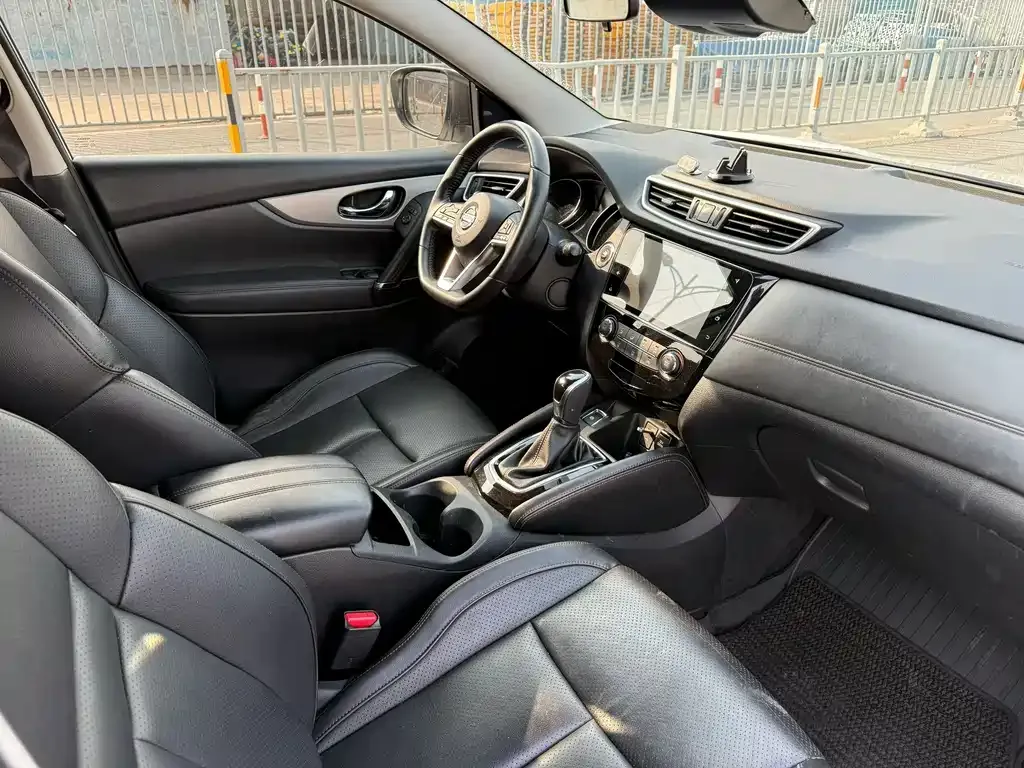 Nissan Qashqai — фото 5