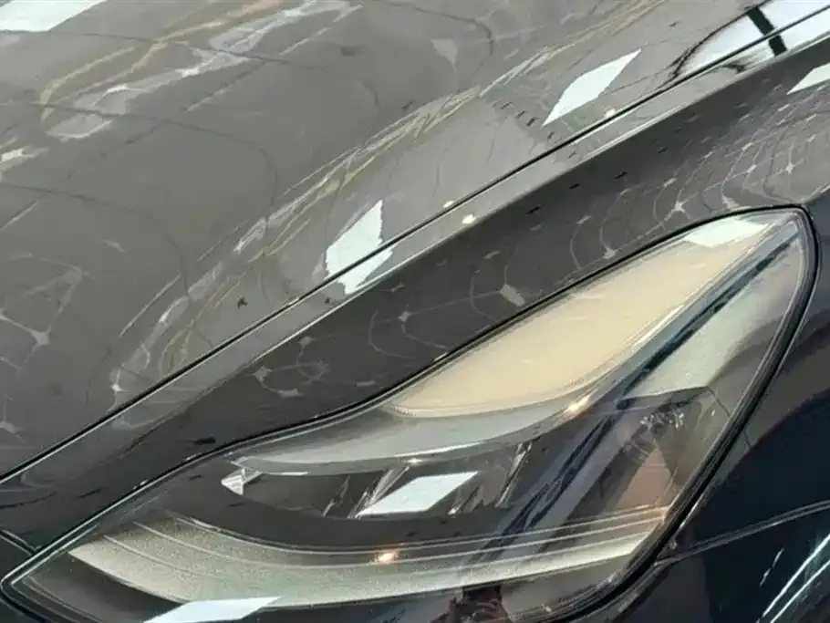 Tesla Model 3 — фото 5