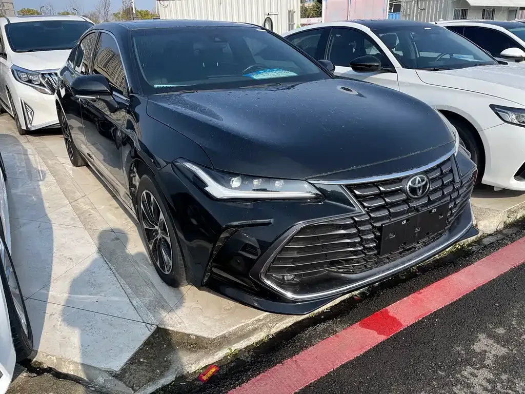 Toyota Avalon — фото 10