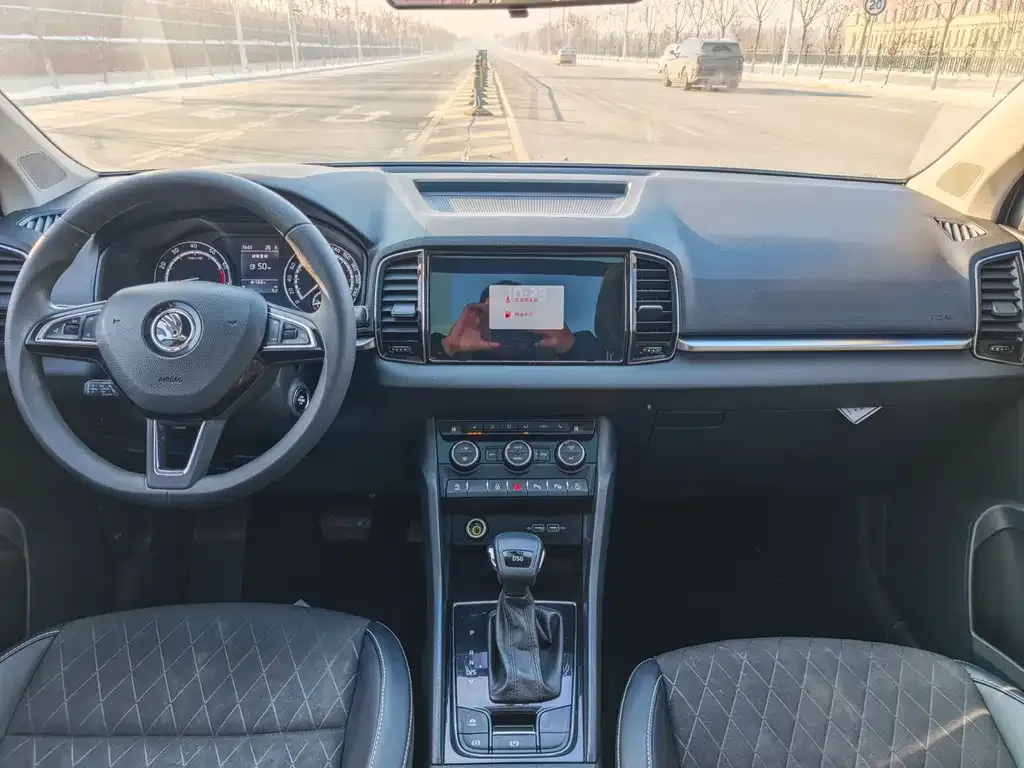Skoda Karoq — фото 4