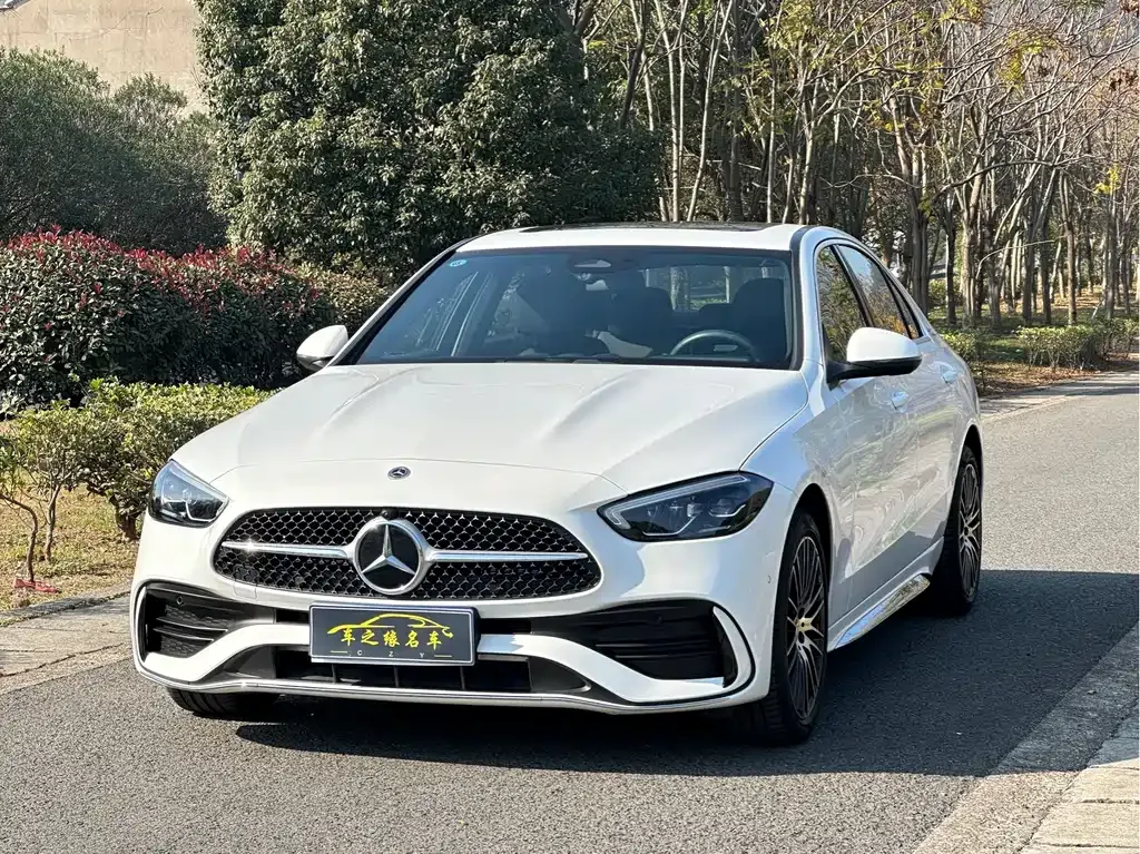 Mercedes-Benz C-Class — фото 1
