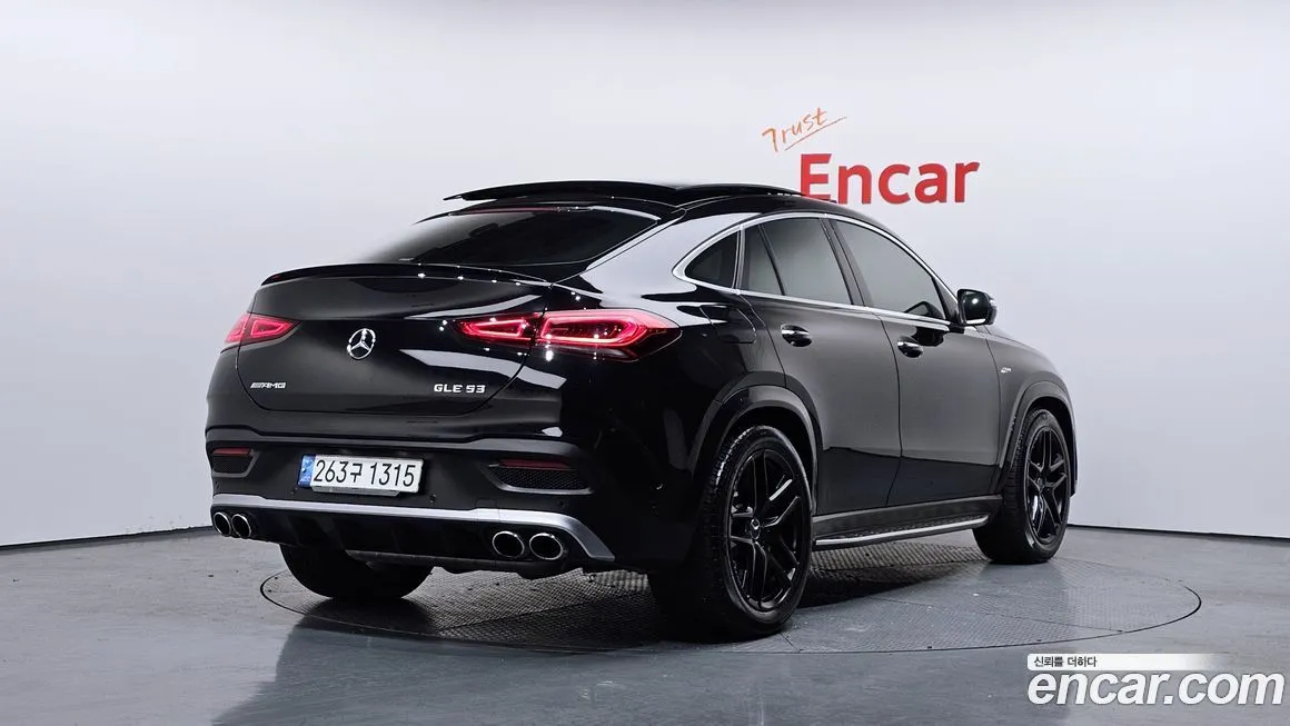 Mercedes-Benz GLE-Class — фото 7