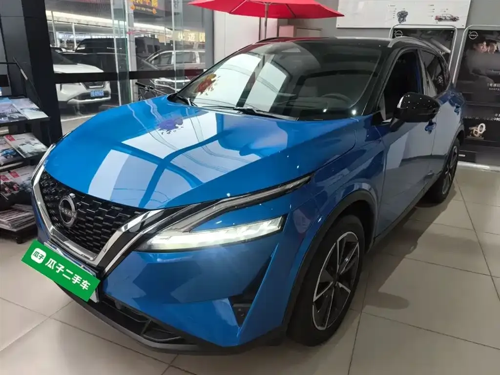 Nissan Qashqai — фото 1