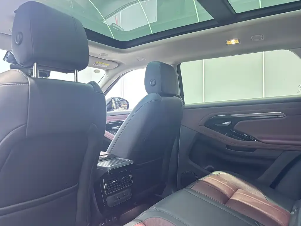 Land Rover Evoque — фото 4