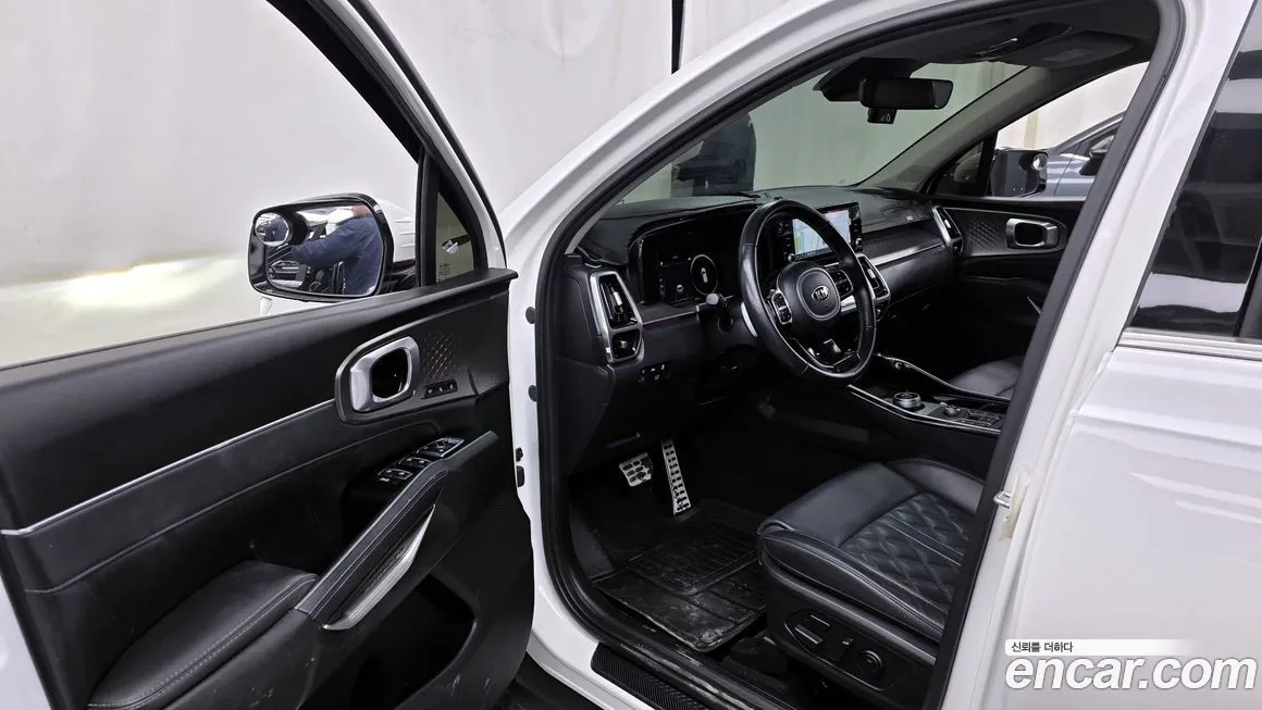 Kia Sorento — фото 8
