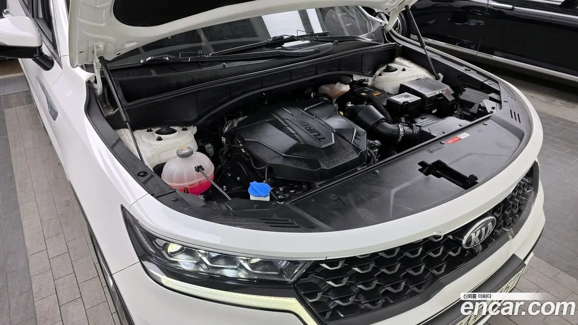 Kia Sorento — фото 7