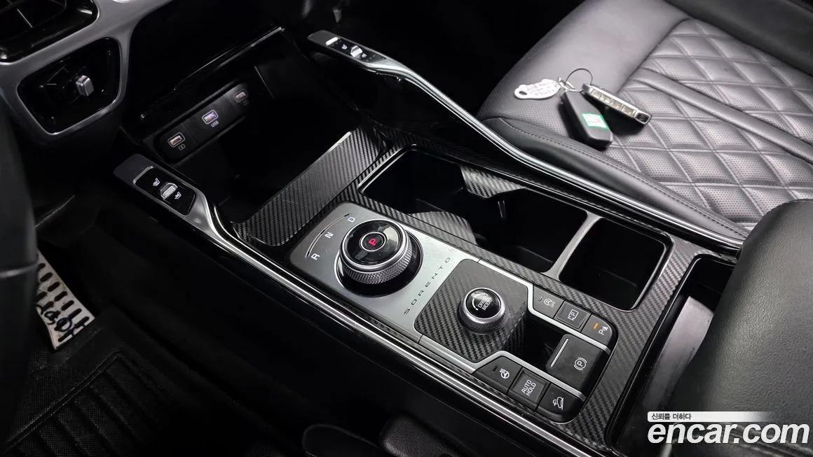 Kia Sorento — фото 10