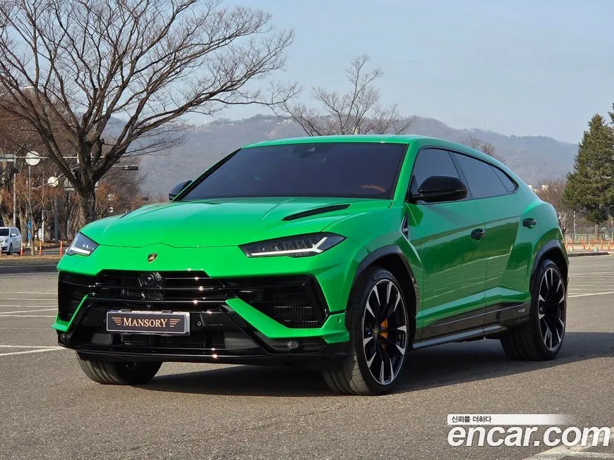 Lamborghini Urus — фото 1