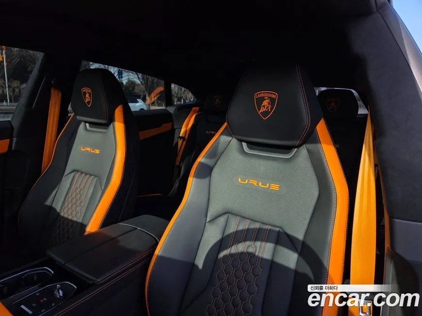 Lamborghini Urus — фото 9