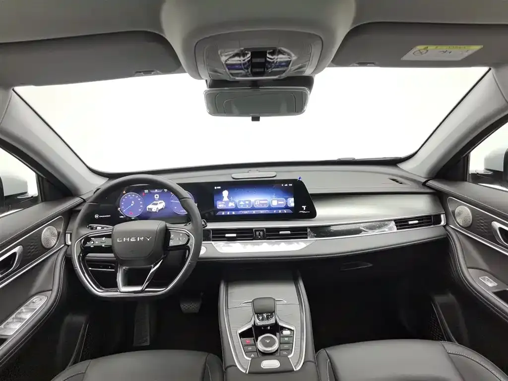 Chery Tiggo 8 PRO NEV — фото 8