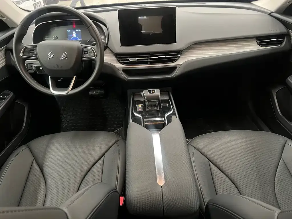 Hongqi E-QM5 — фото 10