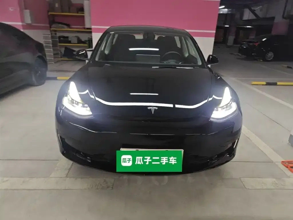 Tesla Model 3 — фото 3