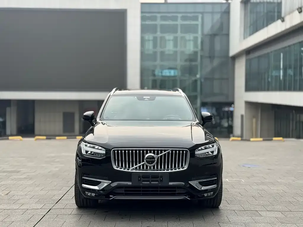 Volvo XC90 — фото 3