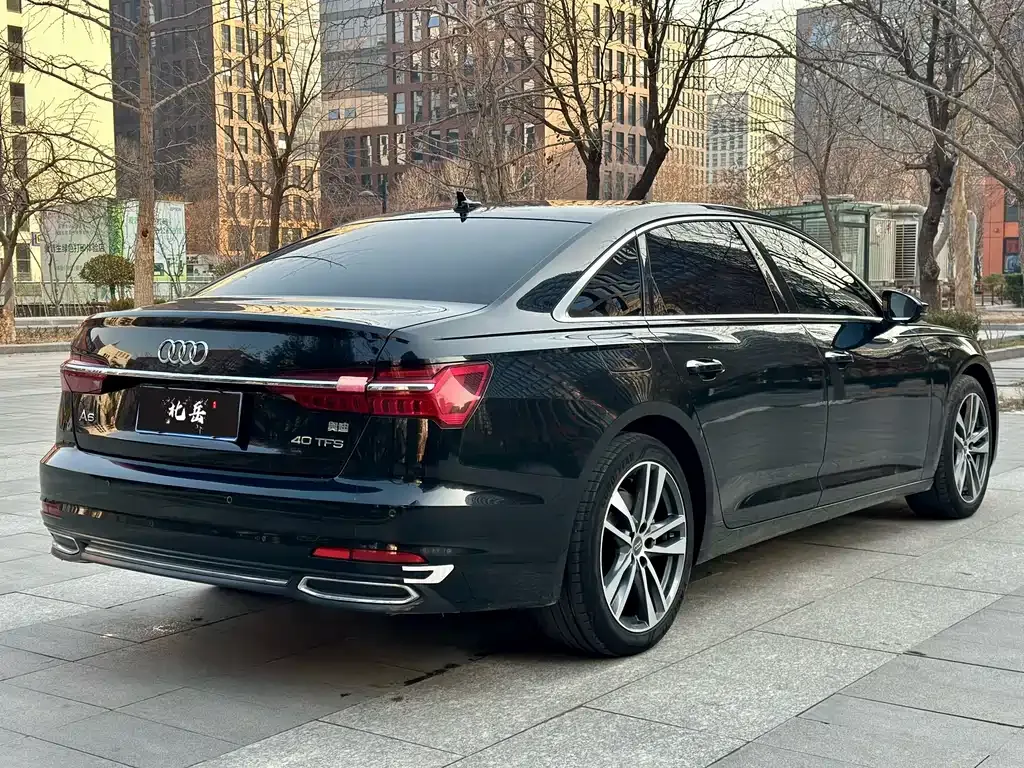 Audi A6L — фото 10