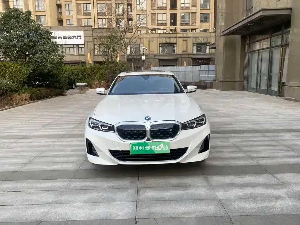 BMW i3 — фото 5