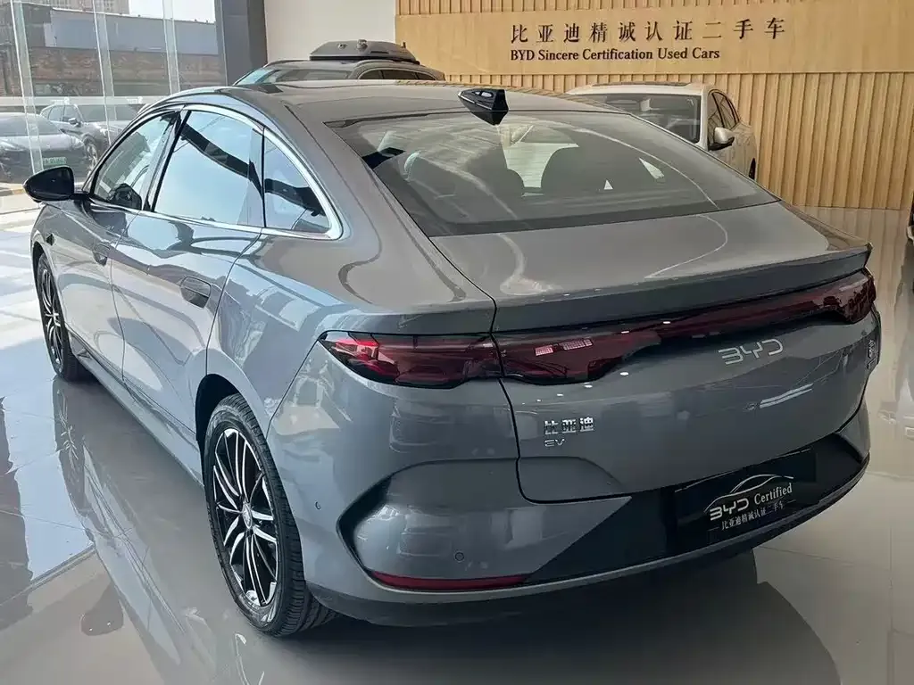 BYD Qin L — фото 6