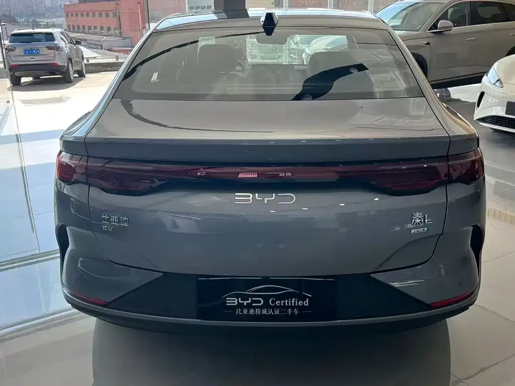 BYD Qin L — фото 3