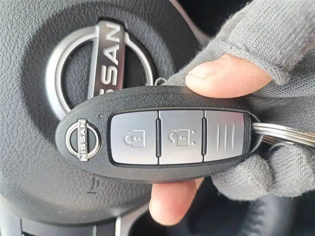 Nissan Qashqai — фото 10