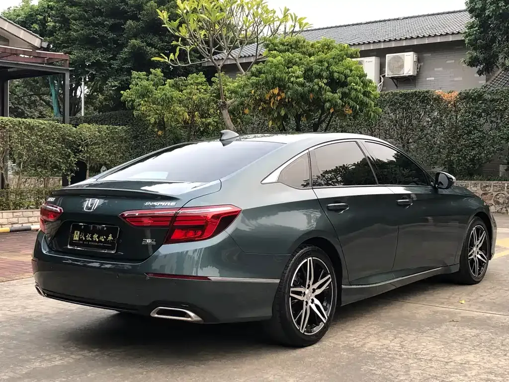 Honda Inspire — фото 8