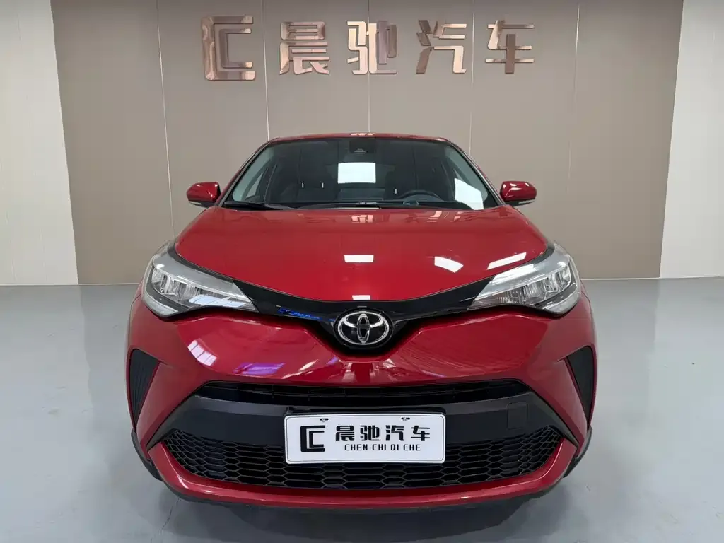 Toyota C-HR — фото 6